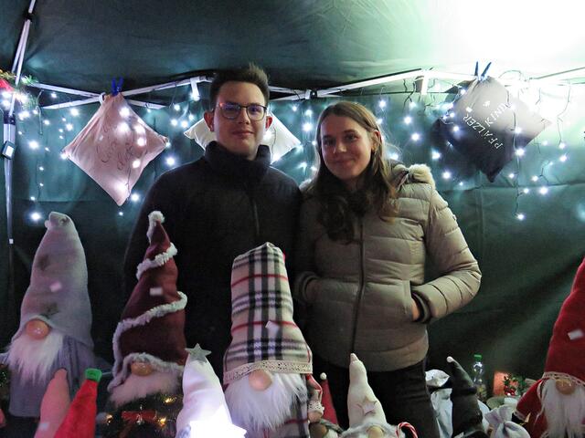 Am Stand von Sandra Münzenberger vertreten durch Junior | Foto: Brigitte Melder