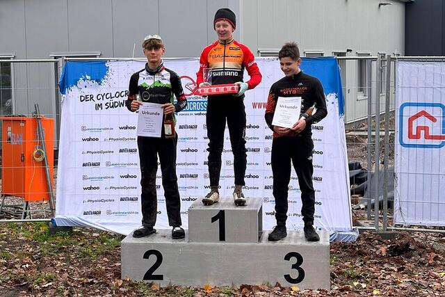 Carl Dommermuth (Mitte) siegte vor Paul Slosharek (links) und Luca Fesenmeier (rechts) | Foto: Martin Slosharek