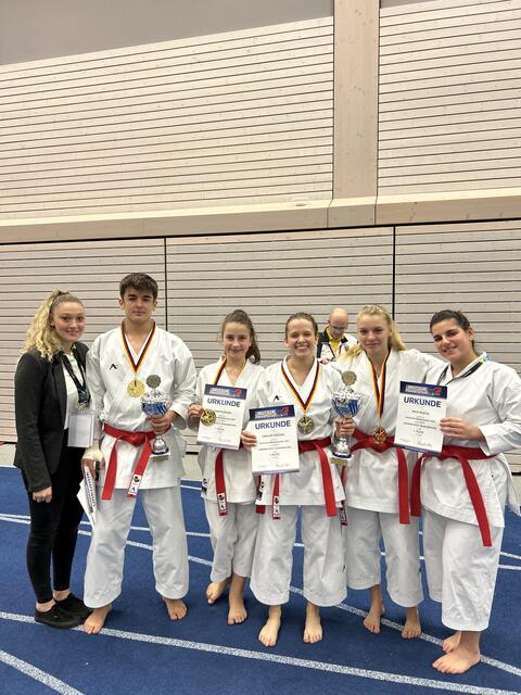 Das SKV-Team mit Louisa Winstel, Joshua Knecht, Luisa Schaudig (KCS), Carolina Griessel, Nele Winstel und Alena Sternberger (v.l.) | Foto: 1. SKV Speyer