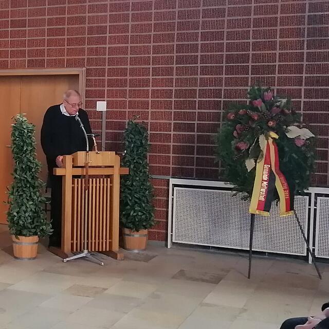 Pfarrer Heiko Schipper bei seiner ergreifenden Rede | Foto: Gemeinde Mutterstadt
