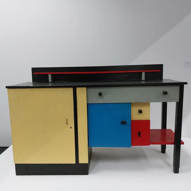 Ein  Buffet 1927/1929 von JO &amp; CEES UITERWAAL | Foto: Brigitte Melder