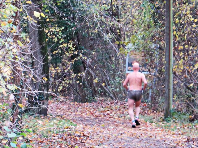 Und auch das konnte man bei der November-Wanderung sehen, brrrr, Respekt | Foto: Brigitte Melder