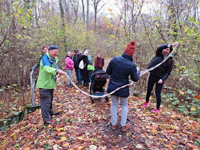 Mit Kinderwagen durch | Foto: Brigitte Melder