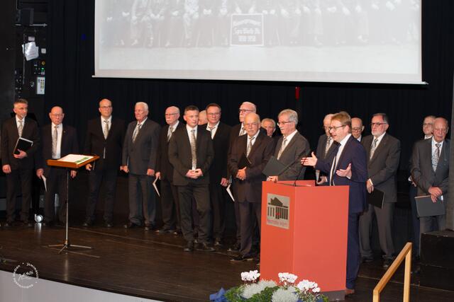 Grußworte und Glückwünsche durch MdB Dr. Thomas Gebhart | Foto: JoMiMasch