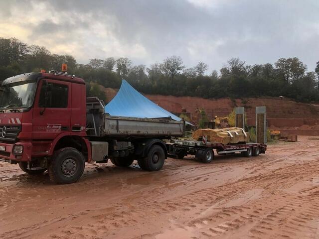 Transport Steinbruch Picard/Ost-West | Foto: Sauermann/Skulpturen Rheinlnd-Pfalz e.V.