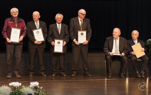 Ehrungen für langjährige Mitgliedschaft und Sängertätigkeit | Foto: JoMiMasch