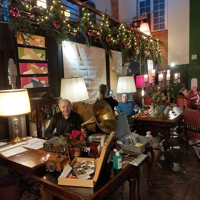 An der Kasse Herr Groß | Foto: Brigitte Melder