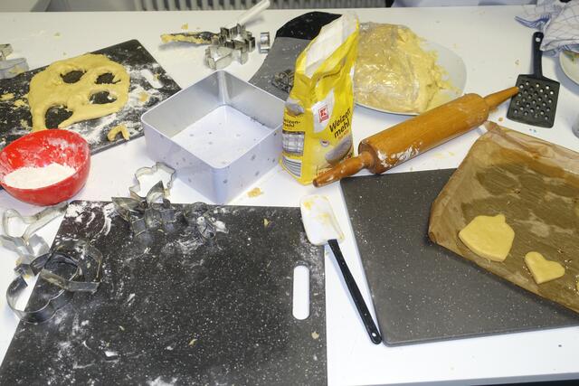 Weihnachtsmarkt Friedrichsfeld, beim Jugendtreff wurden Plätzchen gebacken | Foto: Kristin Hätterich