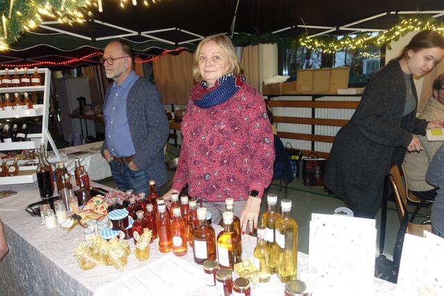 Weihnachtsmarkt Friedrichsfeld, leckere Liköre aus Friedrichsfelder Früchten | Foto: Kristin Hätterich