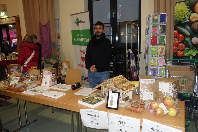 Weihnachtsmarkt Friedrichsfeld, Stand des Markthauses Friedrichsfeld | Foto: Kristin Hätterich