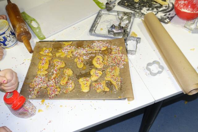 Weihnachtsmarkt Friedrichsfeld, beim Jugendtreff wurden Plätzchen gebacken | Foto: Kristin Hätterich