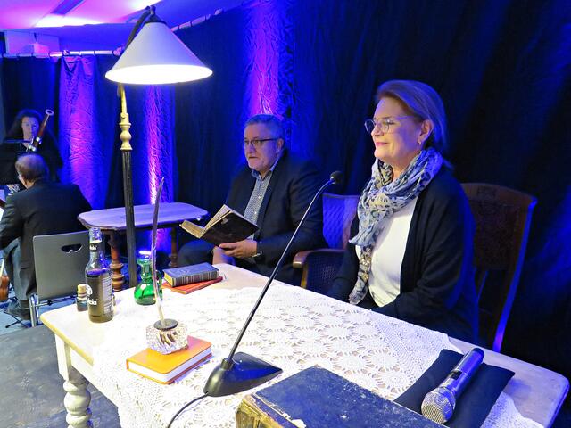 Frau Kollmar nahm auch kurzzeitig Platz | Foto: Brigitte Melder