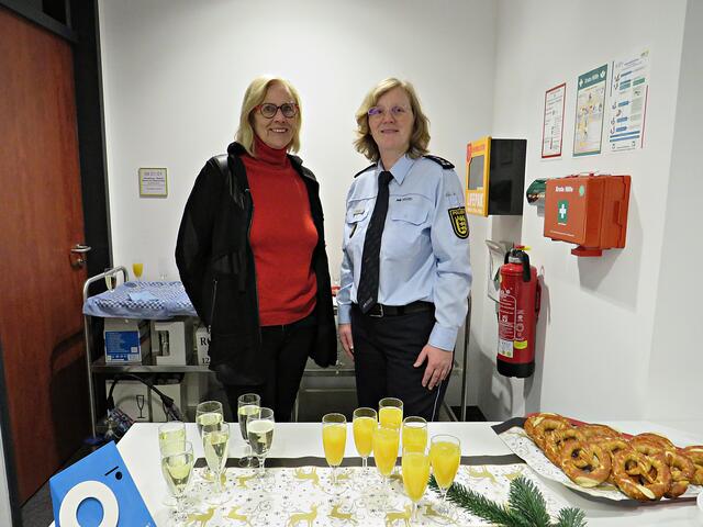 Ingrid Habermehl (Weißer Ring) und Sabine Abeln (Polizei) | Foto: Brigitte Melder