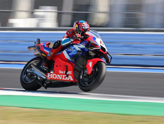 Bei 6 Grand Prix war Honda Ersatzfahrer Stefan Bradl am Start | Foto: Reuschel ( moto-foto )