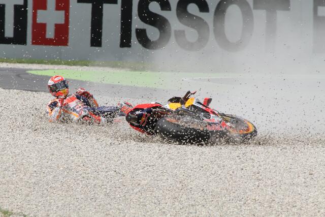 29 Stürze waren für Marc Marquez in dieser Saison zuviel - er wechselte zu Ducati | Foto: Reuschel ( moto - foto )