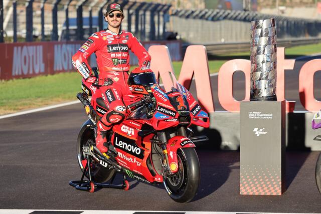 Der alte und neue Weltmeister, Francesco Bagnaia - Ducati | Foto: Reuschel ( moto-foto )