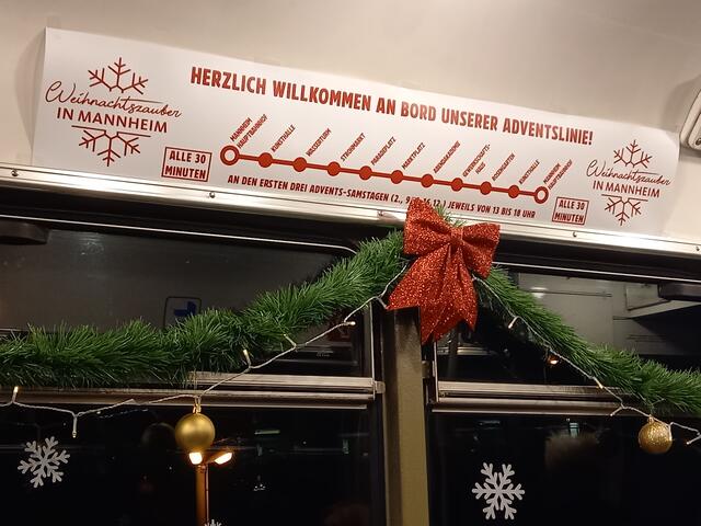 Weihnachtszauber auf der Sonderfahrt in der Mannheimer Innenstadt | Foto: Carsta Vogel