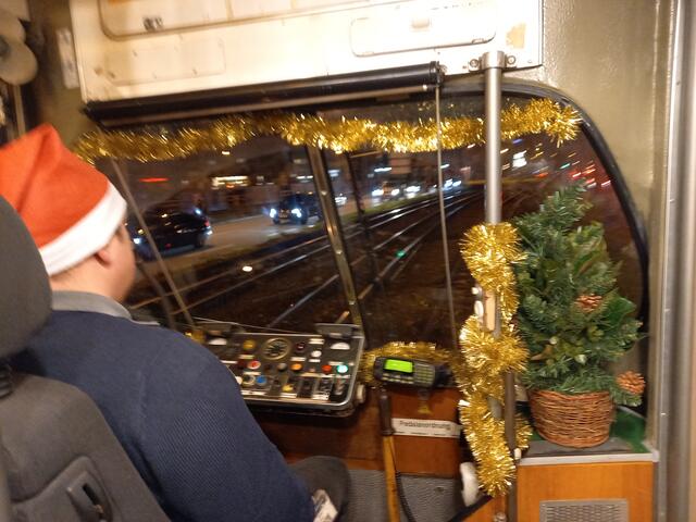 Weihnachtszauber auf der Sonderfahrt in der Mannheimer Innenstadt | Foto: Carsta Vogel