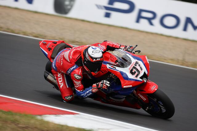 Xavi Vierge ( Archivbild ) gewinnt das 8 Stundenrennen in Suzuka | Foto: Reuschel ( moto - foto )