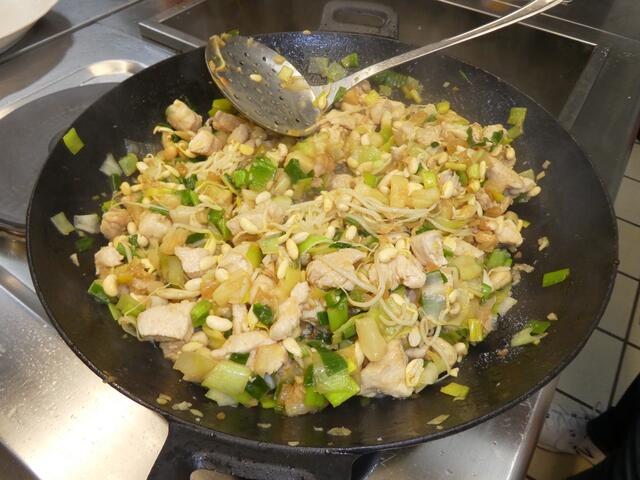 Hähnchenbrust mit Ananas und Cashewnüssen | Foto: Ich