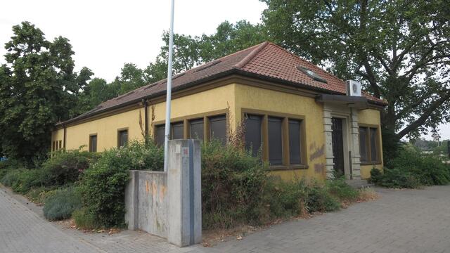 Das Gelbe Haus beherbergte lange Zeit die Hafenbetriebe | Foto: Julia Glöckner