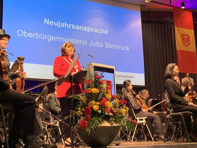 Neujahrsansprache von Oberbürgermeisterin Jutta Steinruck | Foto: Michael Sonnick