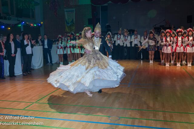 Tanzen können Prinzession und Prinz sowohl klassisch .... | Foto: Foto: Wilfried Glauber, Fotozirkel Leimersheim
