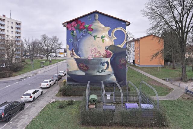 Mural von Nathalie Rak in der Hochfeldstraße enthält laut Muralo eindeutig surrealistische Elemente | Foto: Rainer Zerback