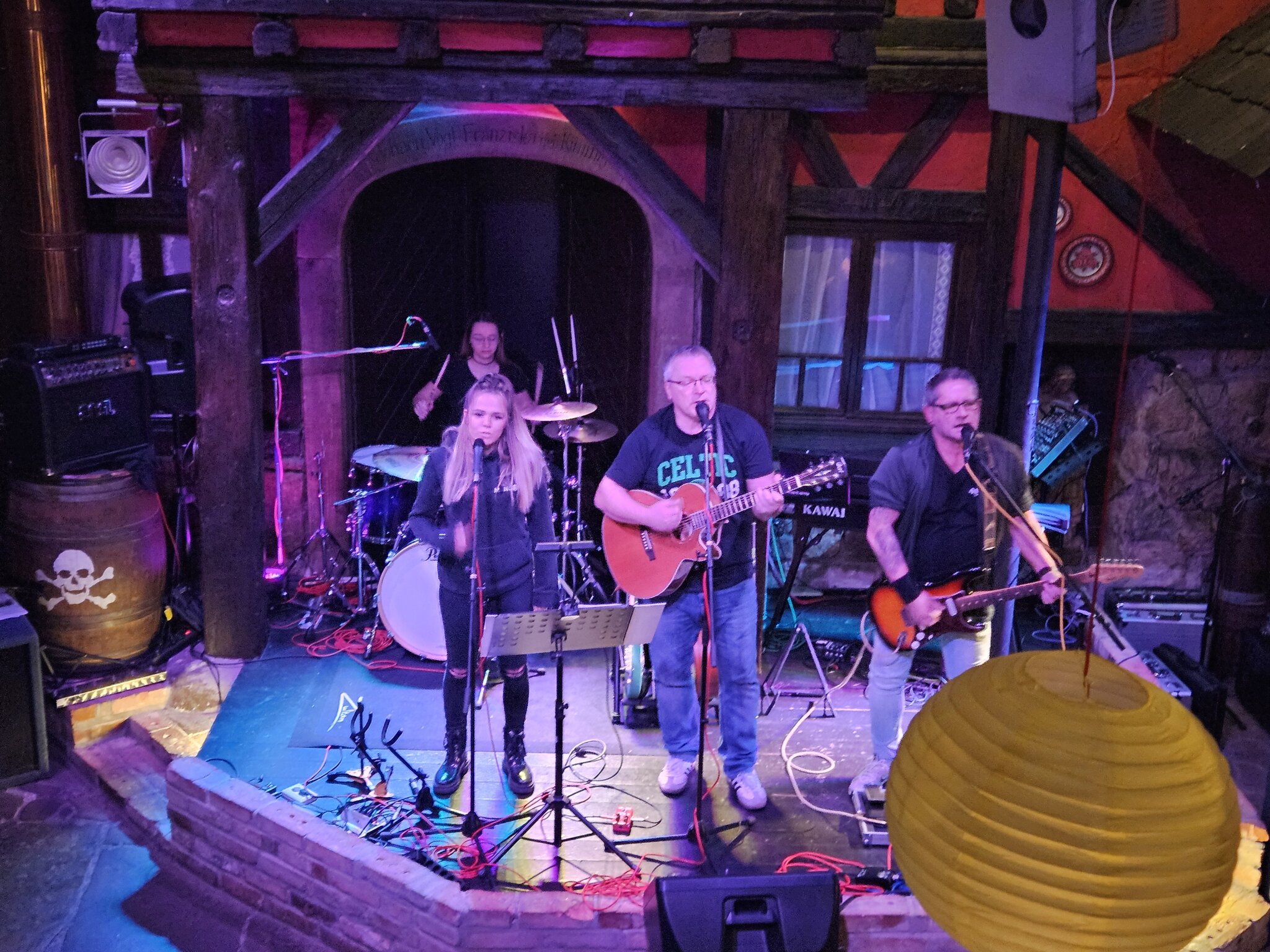 Benefizkonzert im Bundschuh: Mangold &amp; Moondance rocken für Mühlwerk ...