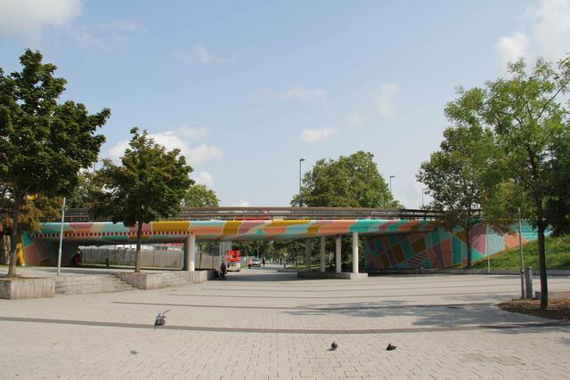 Surreales Mural am Berliner Platz | Foto: QUAER