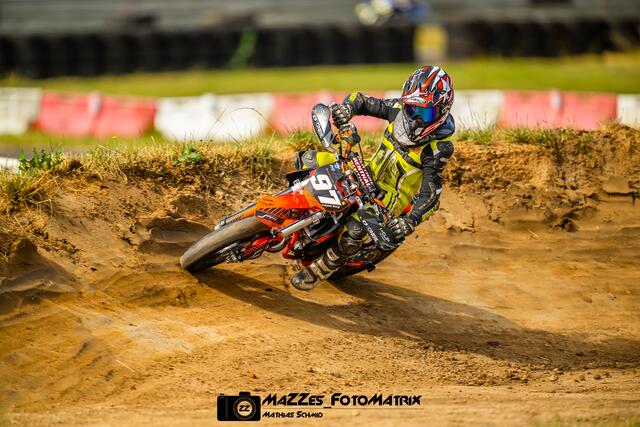 Lorenz Bang aus Ludwigshafen wurde 2023 Supermoto-Europameister | Foto: Mathias Schmid