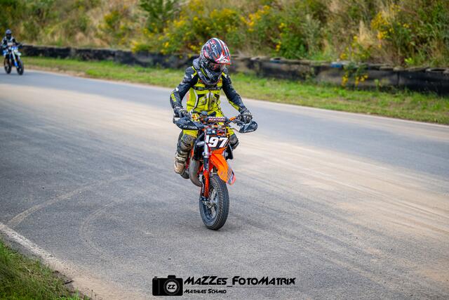 Lorenz Bang aus Ludwigshafen wurde 2023 Supermoto-Europameister | Foto: Mathias Schmid