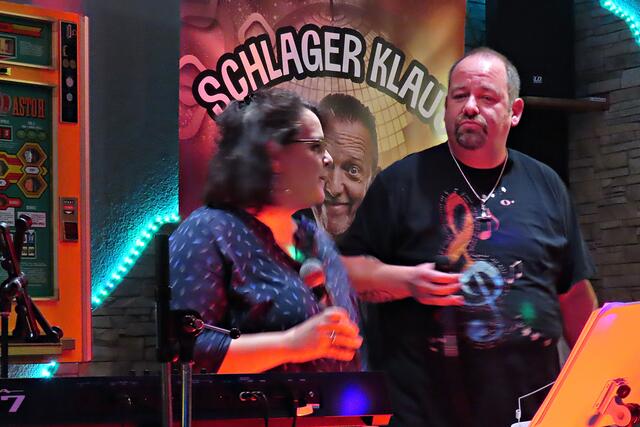 Petra Ehmann und Alex Schmitt als "Einfach wir" | Foto: Brigitte Melder