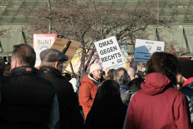 Mannheim demonstriert: „Nie wieder ist jetzt! - Vielfalt und Demokratie erhalten" | Foto: Jessica Bader