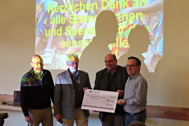 Spendenübergabe | Foto: Brigitte Melder