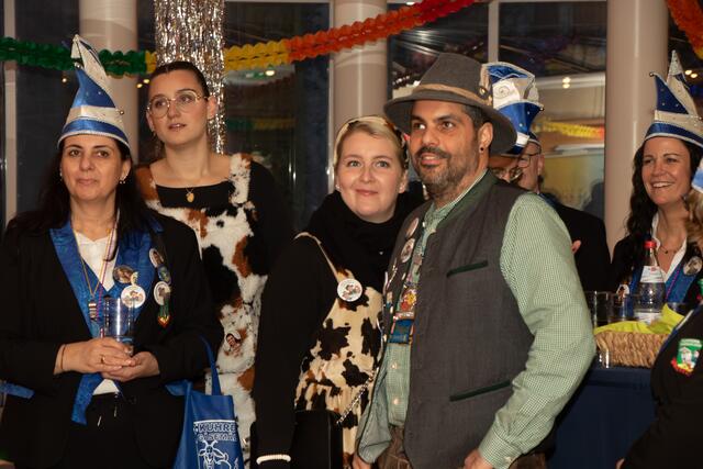 Allerlei närrische Hoheiten und Köpfe zu Gast in der Stadthalle Germersheim | Foto: Heike Schwitalla