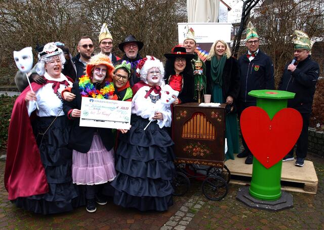 Mit an Bord: Die Initiative "Waghäusel hilft" | Foto: Urheber: W. Schmidhuber