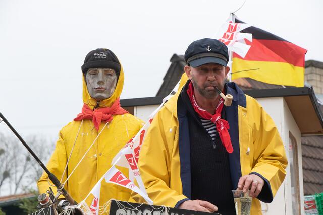 Narren unterwegs in Altwörth | Foto: Heike Schwitalla
