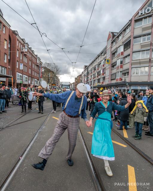 Marching Band Waldbronn // Karlsruher Fastnachtsumzug 2024 | Foto: Paul Needham