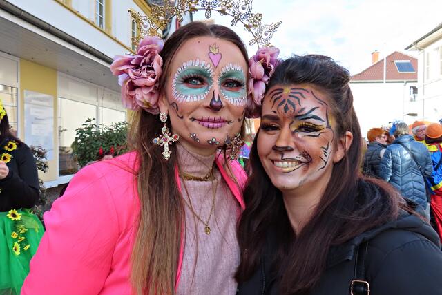 Über 1,5 Stunden Schminken, das sieht man: TOP, hübsche Frauen | Foto: Brigitte Melder
