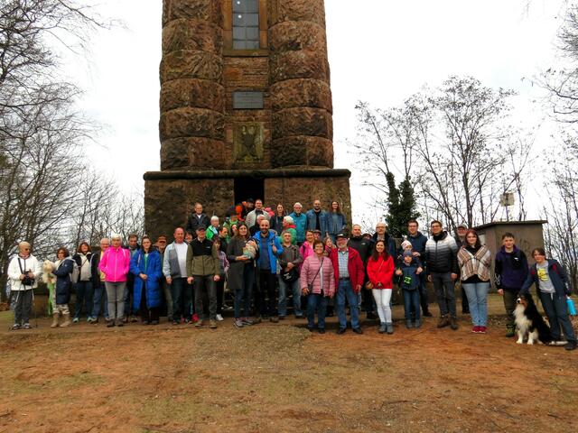 Gruppenbild am Bismarckturm | Foto: Boris Bohr
