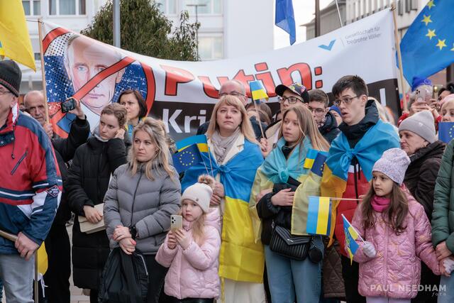 Karslruhe protestiert gegen den anhaltenden Krieg in der Ukraine | Foto: Paul Needham