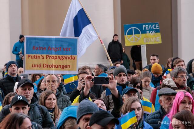 Karslruhe protestiert gegen den anhaltenden Krieg in der Ukraine | Foto: Paul Needham