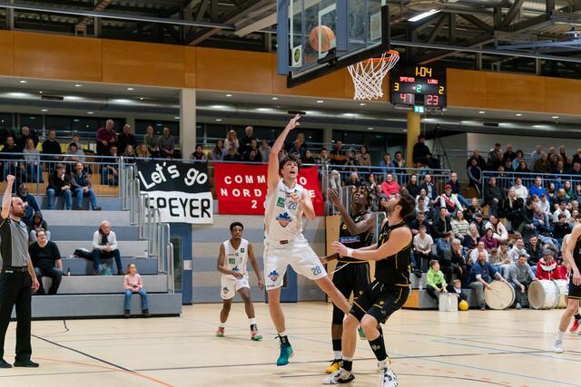 BIS-Center David Aichele (Nummer 28) wird gegen das Team Ehingen Urspring besonders gefordert sein | Foto: BIS Baskets Speyer