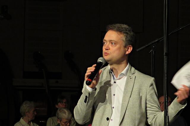 Daniel Kroh bei der Begrüßung | Foto: Brigitte Melder