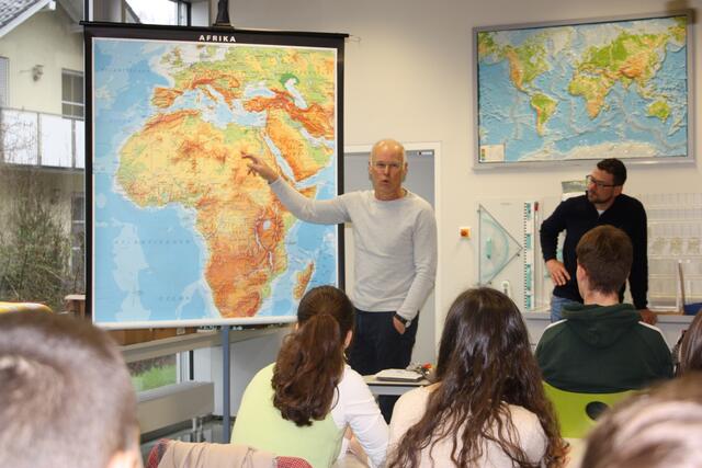 Der frühere ARD-Korrespondent Stefan Maier (links) und UNESCO-Koordinator Daniel Birmele | Foto: HBG