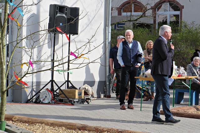 Eröffnung durch den Ortsbürgermeister | Foto: Brigitte Melder