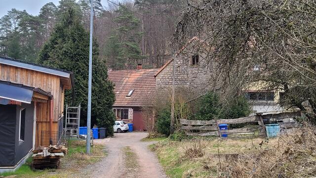 Die winzige Waldarbeitersiedlung Erlenbach zählt zu den kleinsten Orten der Pfalz. | Foto: Markus Pacher