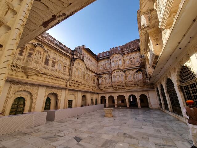Ornamente und Verzierungen: Architektur in Jodhpur  | Foto: © www.jowapress.de