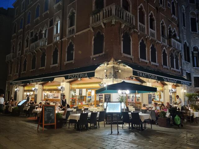 Abendessen in Venedig | Foto: © www.jowapress.de